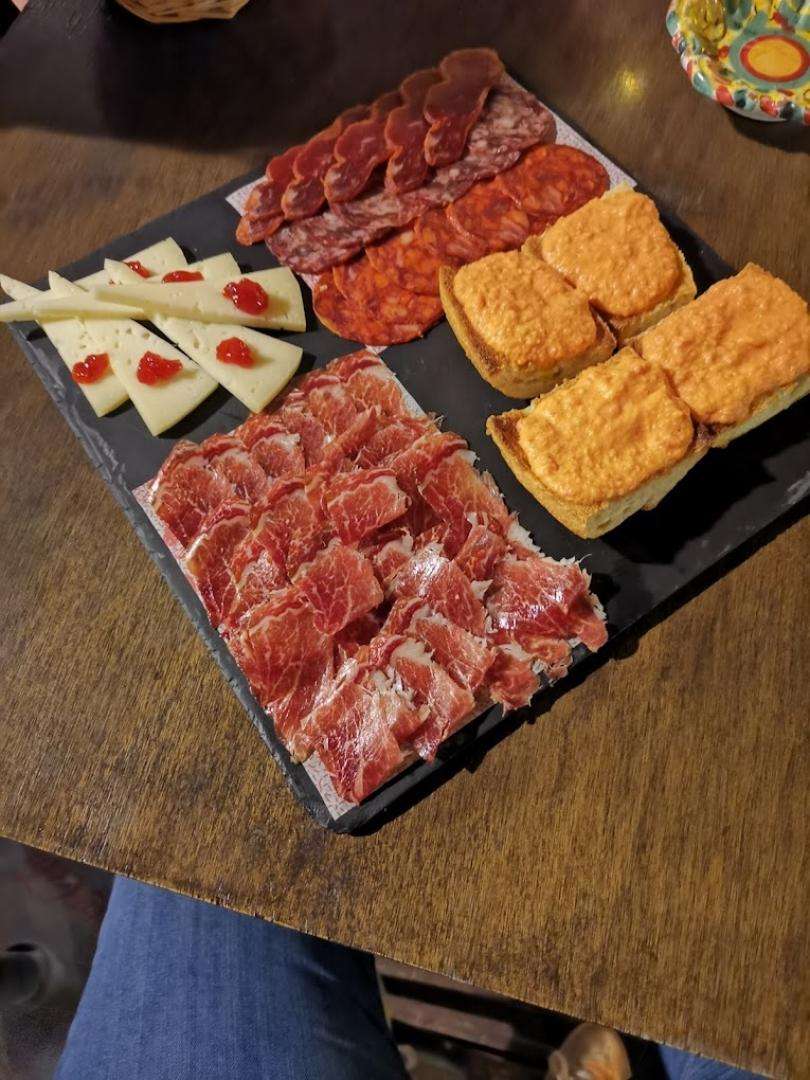 Hotel Victoria - 3 Tapas